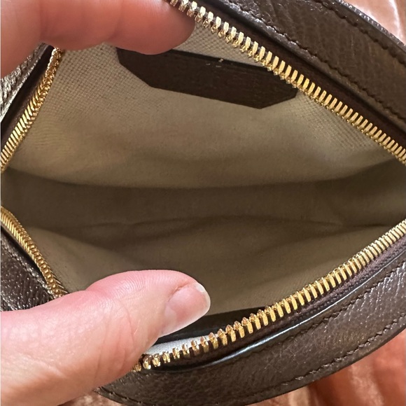 GUCCI shoulder or crossbody bag - Picture 8 of 9